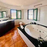 Lanzarote Moon Вилла *