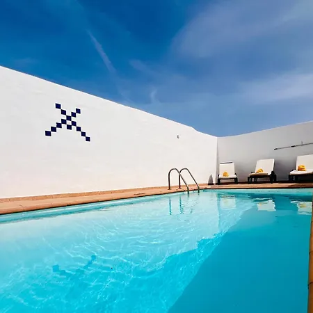Lanzarote Moon تياس