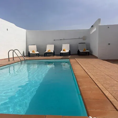 Lanzarote Moon تياس