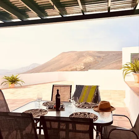 Lanzarote Moon تياس