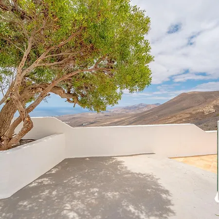 Lanzarote Moon فيلة *