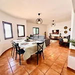 Lanzarote Moon Villa *